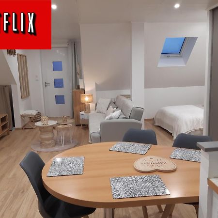 Studio Cosy Spacieux Lumineux Avec Terrasse Vezelois 外观 照片