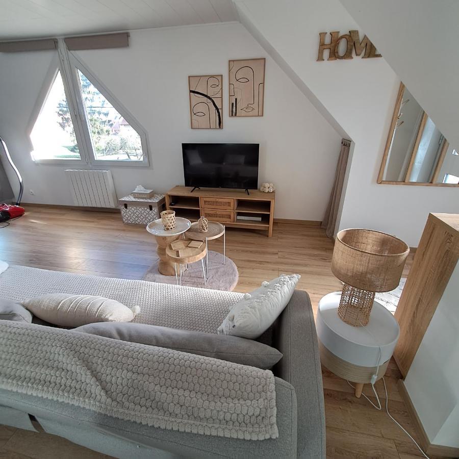 Studio Cosy Spacieux Lumineux Avec Terrasse Vezelois 外观 照片