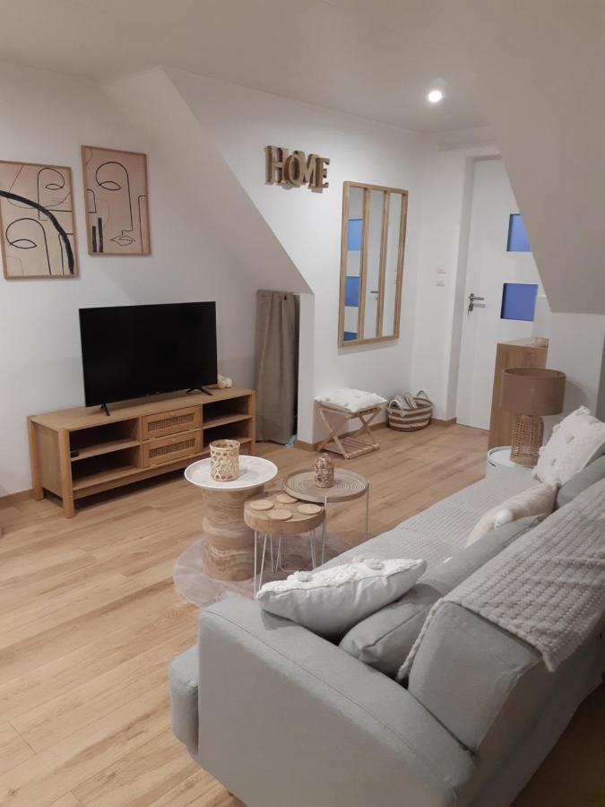 Studio Cosy Spacieux Lumineux Avec Terrasse Vezelois 外观 照片